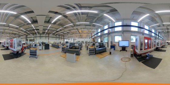 Play 'VR 360° - KUKA Bildungszentrum